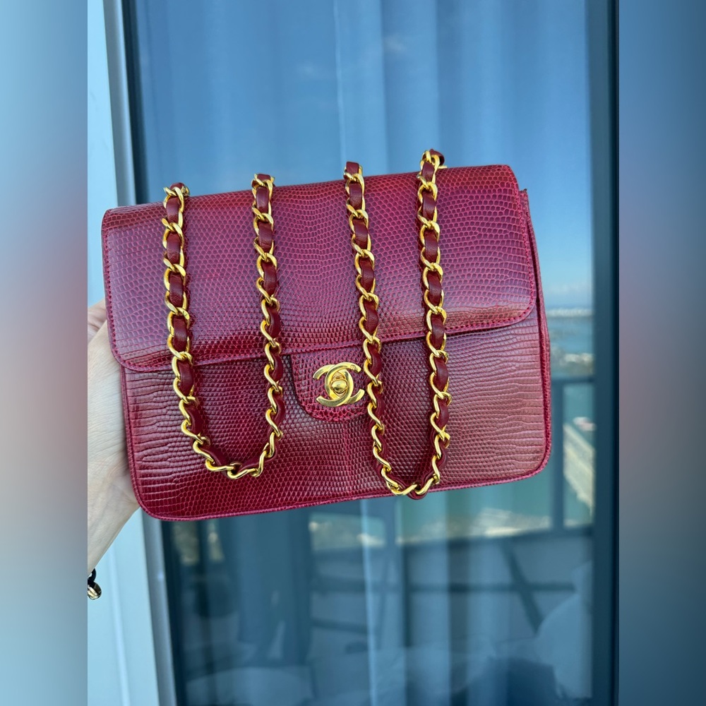 LOT A6 Ultra Rare Vintage CHANEL 24K Gold-Plated Lizard square Flap Bag